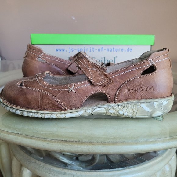 Josef Seibel European comfort shoes, size 8.5, bark color, leather - Picture 9 of 11